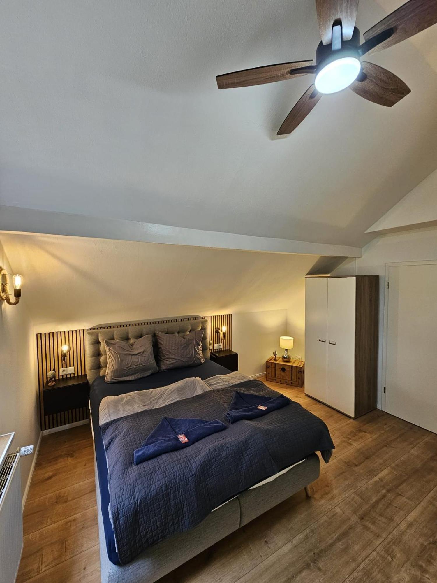 Tautraum Suite Mit Whirlpool Und Gruenem Ausblick Wilhelmshaven Esterno foto